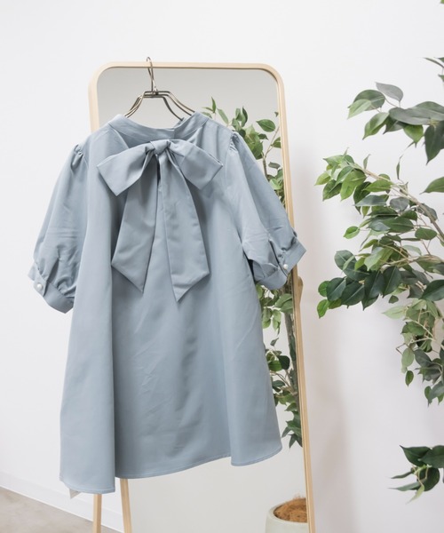 CLETTE(クレット)の「バックリボンチュニックブラウス(シャツ/ブラウス・レディース・ブラック/ブルー/オフホワイト・4L/3L/LL)」の12枚目の写真