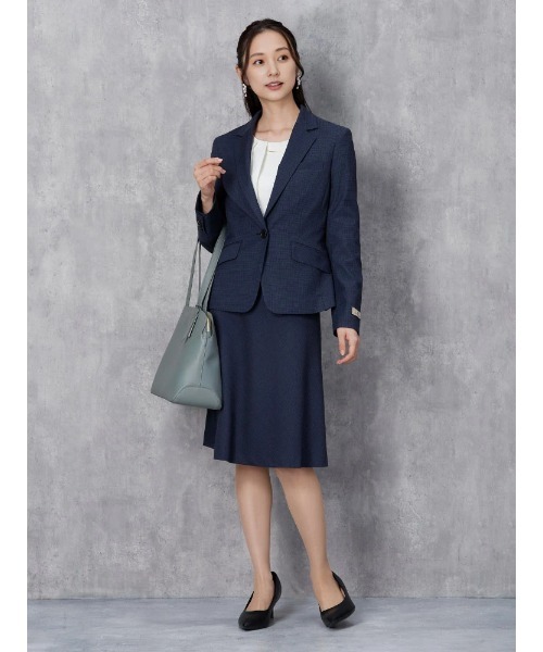 Perfect Suit FActory（パーフェクトスーツファクトリー）の「デレガントスーツ　ミニチェック　ジャケット　ネイビー/ブラウン【ストレッチ】【マシンウォッシャブル】【スリム】（スーツジャケット・レディース・ネイビー/ブラウン・13号/11号/9号/7号）」の10枚目の写真