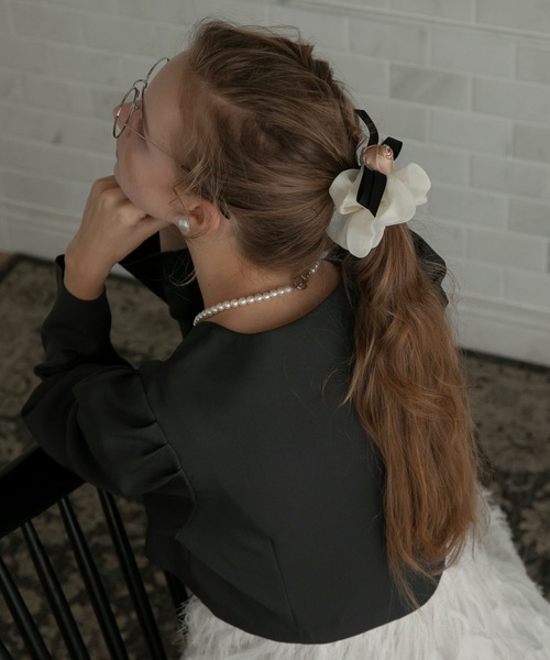 BONLECILL noir（ボンルシールノワール）の「【BONLECILL noir】ローズモチーフリボンシュシュ（シュシュ・レディース・アイボリー・FREE）」の2枚目の写真