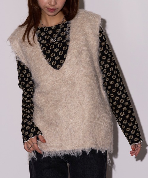 MAISON BREEZE reveur(メゾンブリーズレヴール)の「【MAISON BREEZE reveur】ブークレシャギーVネックベスト DTK(ベスト・レディース・グリーン/アイボリー/チャコールグレー/グレー/オレンジ・FREE)」の19枚目の写真