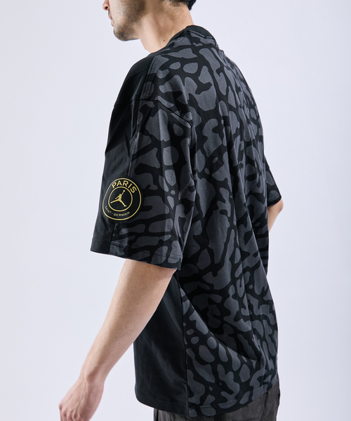 AIR JORDAN（エアジョーダン）の「【NIKE / ナイキ】M J PSG WM HRTG 85 SS CREW FN5330- 010（Tシャツ/カットソー・メンズ・ブラック・SMALL/MEDIUM/X-LARGE/XX-LARGE）」の22枚目の写真