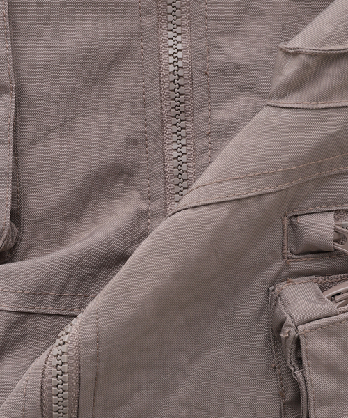 BRAIN DEAD(ブレインデット)の「【BRAIN DEAD/ブレインデッド】CROPPED HUNTING JACKET(その他アウター・メンズ・ベージュ/ネイビー・MEDIUM/LARGE)」の3枚目の写真