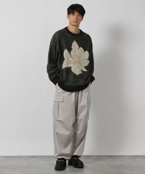 LAKOLE（ラコレ）の「フラワーモチーフニットプルオーバー / 141965（ニット/セーター・メンズ・ブラック/ボルドー/ベージュ/ネイビー・LARGE/MEDIUM）」の5枚目の写真
