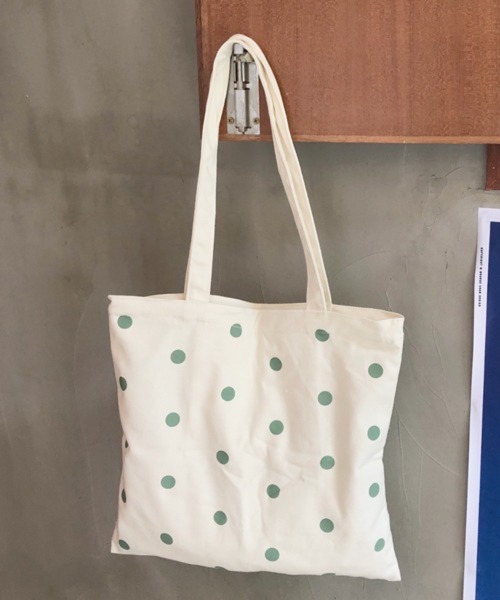 Pochi Pouch(ポチポーチ)の「Pochi Pouch/カラー ドット柄 トートバッグ(トートバッグ・レディース・ピンク/イエロー/ブラック/グリーン・FREE)」の8枚目の写真