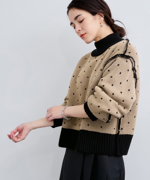 le cercle ADAM ET ROPE'(ルセルクルアダムエロペ)の「【リバーシブル】ハイネックハートニットプルオーバー(ニット/セーター・レディース・ブラック系その他2/ベージュ系その他2・FREE)」の13枚目の写真