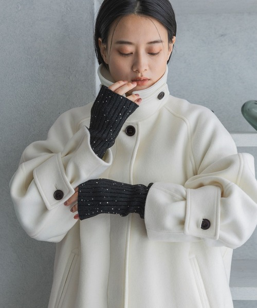 A part by（アパートバイ）の「キラキラニットアームウォーマー（手袋・レディース・ライトベージュ/ブラック・FREE）」の5枚目の写真