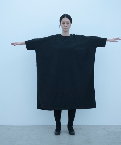COSMIC WONDER(コズミックワンダー)の「Old linen wool twill circle-patterned dress(ワンピース・レディース・ブラック・FREE)」の9枚目の写真