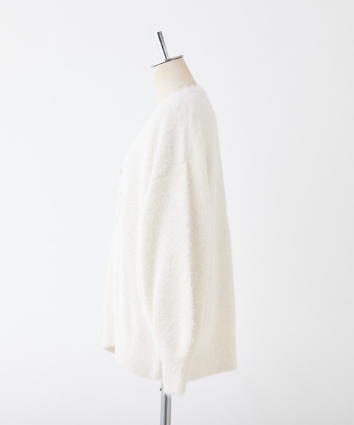 one after another NICE CLAUP（ワンアフターアナザーナイスクラップ）の「ゴールドボタンラメフェザーカーディガン（カーディガン/ボレロ・レディース・ピンク/アイボリー/ミント/チャコールグレー・FREE）」の6枚目の写真