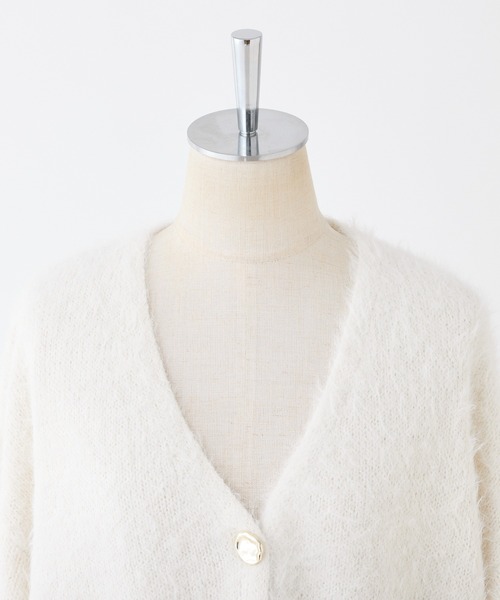 one after another NICE CLAUP（ワンアフターアナザーナイスクラップ）の「ゴールドボタンラメフェザーカーディガン（カーディガン/ボレロ・レディース・ピンク/アイボリー/ミント/チャコールグレー・FREE）」の8枚目の写真