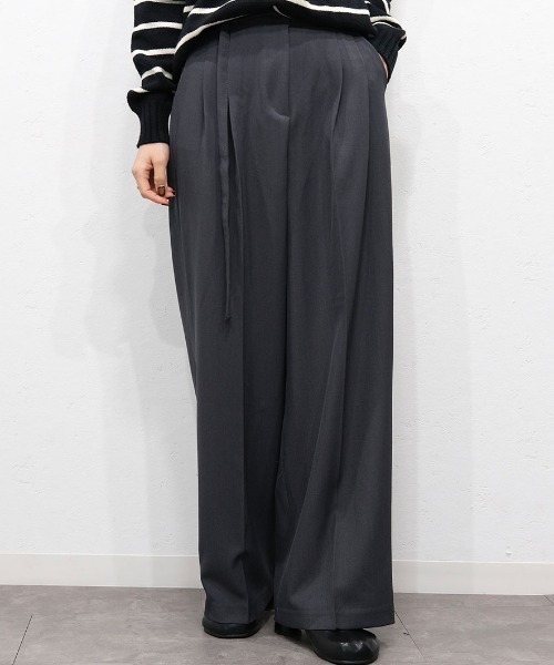 ベルト付きタックストレートパンツ／tuck straight belt set pants