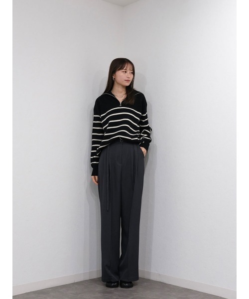 Reurie'（レウリィ）の「ベルト付きタックストレートパンツ／tuck straight belt set pants ロング丈 シンプル きれいめ 大人カジュアル モード ベーシック グレー ブラック 黒 モノトーン（スラックス・レディース・ブラック/グレー・M/S）」の4枚目の写真