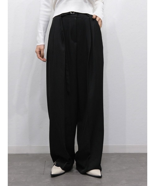 Reurie'（レウリィ）の「ベルト付きタックストレートパンツ／tuck straight belt set pants ロング丈 シンプル きれいめ 大人カジュアル モード ベーシック グレー ブラック 黒 モノトーン（スラックス・レディース・ブラック/グレー・M/S）」の5枚目の写真