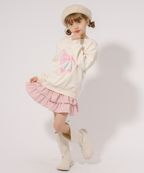 URBAN CHERRY(アーバンチェリー)の「ハートリボンプリントトレーナー(スウェット・キッズ・アイボリー・110cm/120cm/130cm/140cm/150cm)」の7枚目の写真