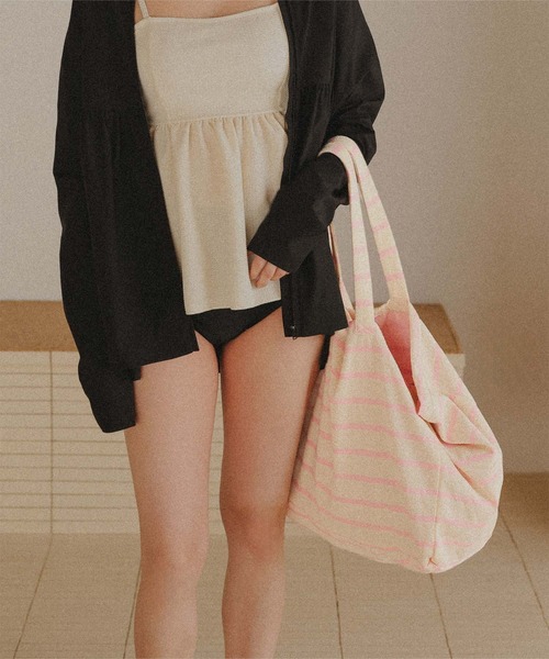 titivate（ティティベイト）の「パイル地ビッグトートバッグ（トートバッグ・レディース・ベージュ系その他/ホワイト系その他/ブルー系その他/ブルー系その他2/ピンク系その他/オレンジ/ライトブルー・FREE）」の2枚目の写真