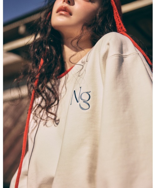 Ngm.S LOGO SW TOPS ナゴミ スライ ロゴ スウェット トップス