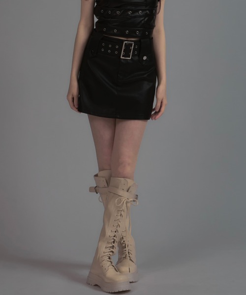 JilLA(ジルア)の「Faux Leather Wide Belt Mini Skirt / フェイクレザーワイドベルトミニスカート(スカート・レディース・ブラック・2/1)」の12枚目の写真