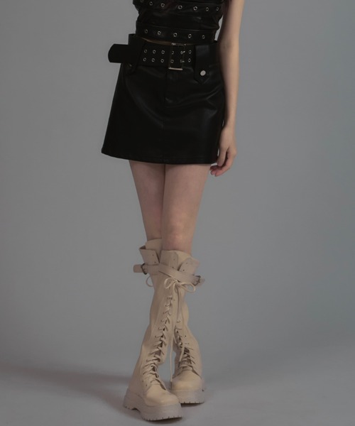 JilLA(ジルア)の「Faux Leather Wide Belt Mini Skirt / フェイクレザーワイドベルトミニスカート(スカート・レディース・ブラック・2/1)」の17枚目の写真