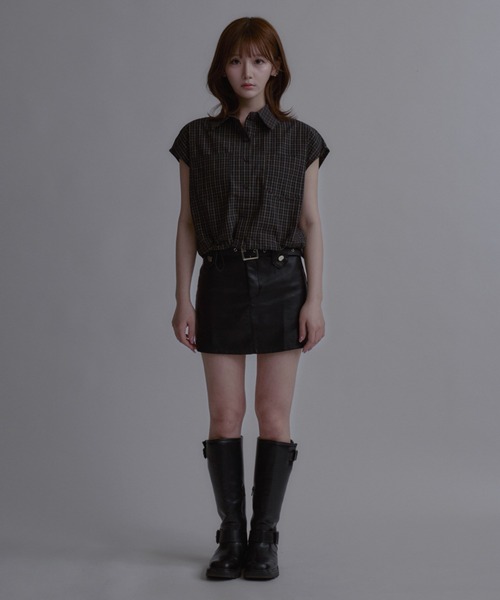 JilLA(ジルア)の「Faux Leather Wide Belt Mini Skirt / フェイクレザーワイドベルトミニスカート(スカート・レディース・ブラック・2/1)」の22枚目の写真