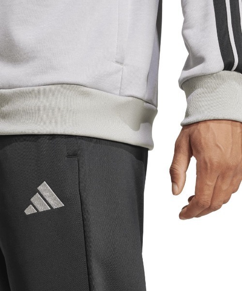 adidas(アディダス)の「アディダス adidas ベーシック スリーストライプス フレンチテリー トラックスーツ(ジャージ・メンズ・グレー/ブラック・LL/3L/S/M/L)」の7枚目の写真
