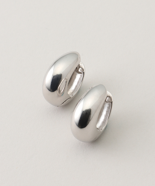 La TOTALITE(ラトータリテ)の「KARA YOO/カラ・ユ Hazel Hoops ピアス(ピアス(両耳用)・レディース・シルバー・FREE)」の2枚目の写真