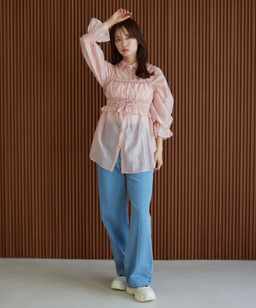 mysty woman（ミスティウーマン）の「キャミビスチェSETシャツ　320397（シャツ/ブラウス・レディース・アイボリー/ピンク/オフホワイト/ブラック・FREE）」の5枚目の写真