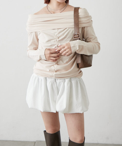 mline（エムライン）の「[mline]オフショルギャザートップス（Tシャツ/カットソー・レディース・ピンク/チャコールグレー/アイボリー・FREE）」の3枚目の写真