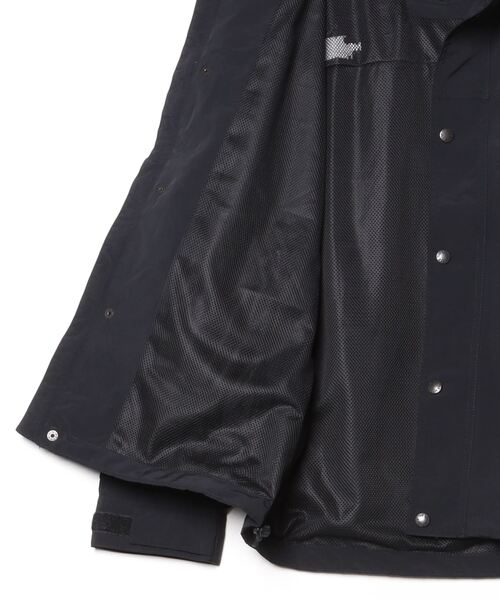 THE NORTH FACE（ザノースフェイス）の「ザ ノース フェイス THE NORTH FACE Hydrena Wind Jacket_ハイドレナウィンドジャケット（ナイロンジャケット・メンズ・ブラック/グレー/ダークブルー・M/L/XL/SS/S）」の6枚目の写真