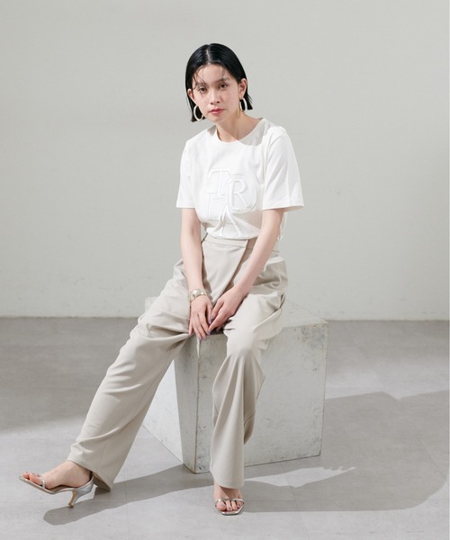 LARUTA(ラルータ)の「【LARUTA】厚盛りロゴ刺繍T(Tシャツ/カットソー・レディース・サックスブルー/オフホワイト/チャコールグレー/ベージュ・LARGE/MEDIUM)」の8枚目の写真