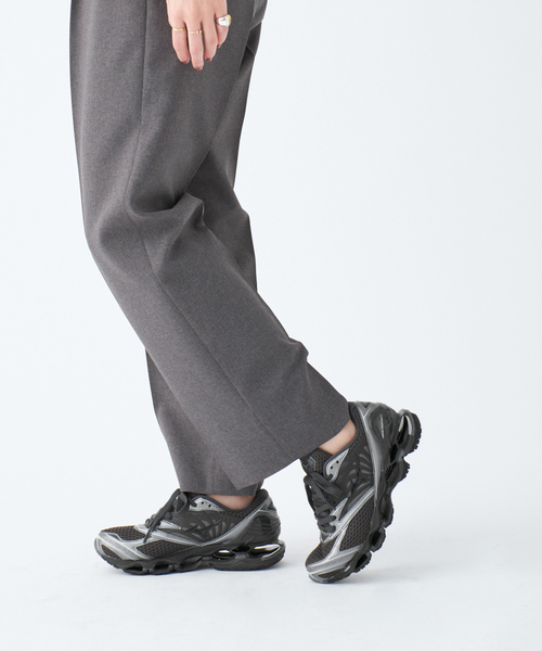 IENA（イエナ）の「MIZUNO/ミズノ Wave Prophecy LS スニーカー D1GA2511（スニーカー・レディース・チャコールグレー/アイボリー・23.5cm/23cm/25cm/24.5cm/24cm）」の20枚目の写真