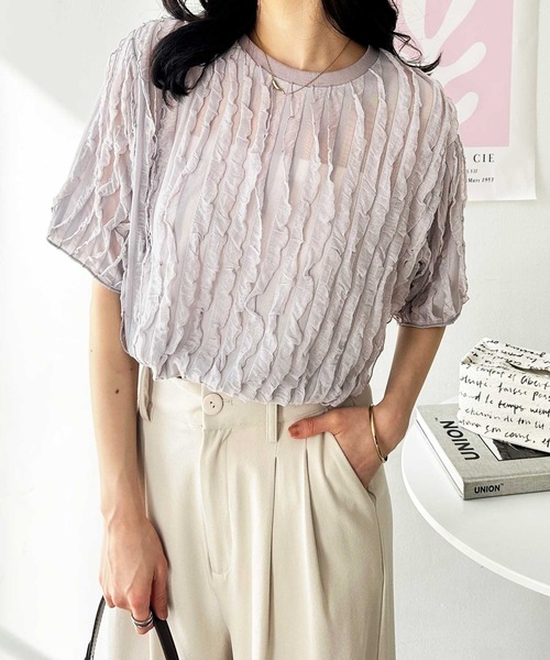 GeeRA(ジーラ)の「【夏にぴったり。】ふわっと揺れるフリルカットソーシアーTシャツ(Tシャツ/カットソー・レディース・ライトグレー/オフホワイト/ブラック・LARGE/X-LARGE/MEDIUM)」の6枚目の写真