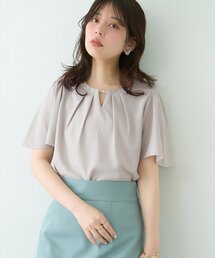 取りはずしチャーム2種類付きブラウス