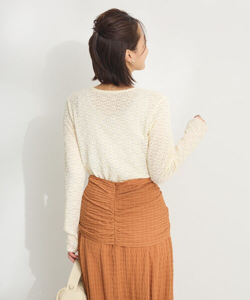 CRAFT STANDARD BOUTIQUE(クラフトスタンダードブティック)の「花柄レースシャーリングプルオーバー(ニット/セーター・レディース・イエロー/アイボリー/ブラック・FREE)」の7枚目の写真