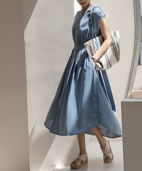 maison de LATIR(メゾンドラティール)の「夏服に最適!ノースリーブロングシャツワンピース(シャツワンピース・レディース・ブラック/イエロー/ブルー・M/L/XL)」の8枚目の写真