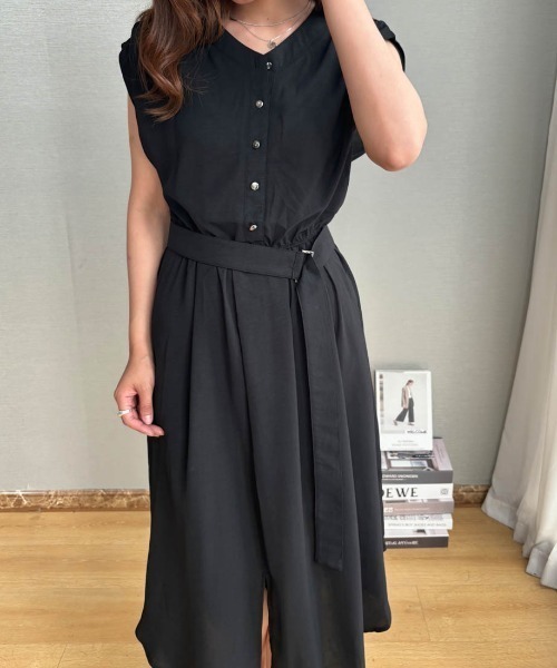maison de LATIR(メゾンドラティール)の「夏服に最適!ノースリーブロングシャツワンピース(シャツワンピース・レディース・ブラック/イエロー/ブルー・M/L/XL)」の13枚目の写真