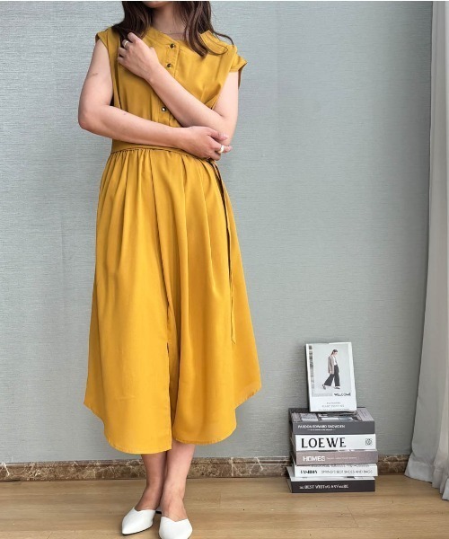 maison de LATIR(メゾンドラティール)の「夏服に最適!ノースリーブロングシャツワンピース(シャツワンピース・レディース・ブラック/イエロー/ブルー・M/L/XL)」の19枚目の写真