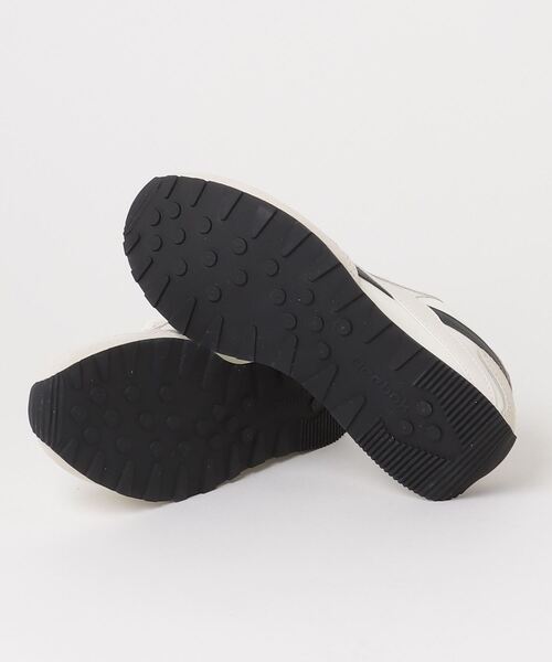 Reebok(リーボック)の「グライド LOW / GLIDE LOW(スニーカー・レディース・オフホワイト/ブラック・24.0cm/24.5cm/23.5cm/23.0cm/26.0cm/25.5cm/25.0cm/22.5cm)」の16枚目の写真