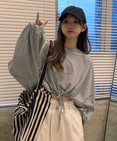 VIBGYOR(ヴィブジョー)の「【EIZZ/アイズ】クロップド丈 カットデザイン トップス(Tシャツ/カットソー・レディース・ホワイト/ブラック/グレー・FREE)」の7枚目の写真