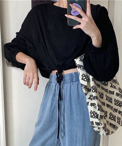 VIBGYOR(ヴィブジョー)の「【EIZZ/アイズ】クロップド丈 カットデザイン トップス(Tシャツ/カットソー・レディース・ホワイト/ブラック/グレー・FREE)」の10枚目の写真