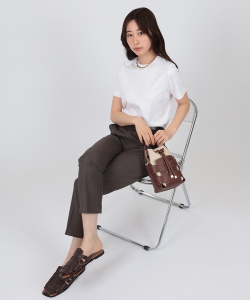 SUWDEE(スーディー)の「crew neck basic cotton t-shirt(Tシャツ/カットソー・レディース・ベージュ/ブラック/ホワイト・FREE)」の5枚目の写真