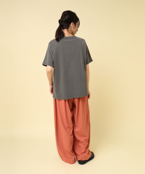 RNA-N(アールエヌエーエヌ)の「M2437 ユーズドライクTシャツ(Tシャツ/カットソー・レディース・スミクロ/グレー/キナリ・FREE)」の22枚目の写真