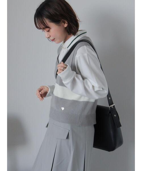 ehka sopo（エヘカソポ）の「配色ラインニットベスト（ベスト・レディース・グレー/ブルー/オフホワイト・F）」の10枚目の写真