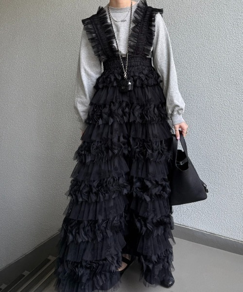 PERNA（ペルナ）の「フェザーチュールジャンパースカート（ワンピース