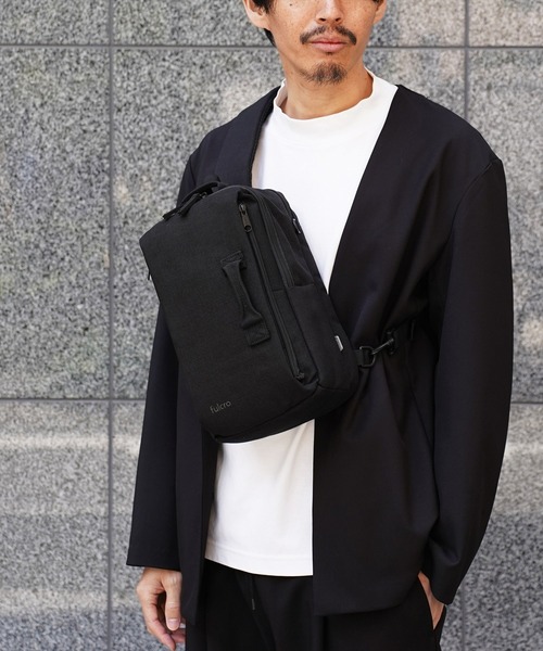 BAYBLO(ベイブロ)の「(LF)【:: fulcro 】【sling】9ポケット クロス ボディバッグ(ボディバッグ/ウエストポーチ・メンズ・ブラック・ONE SIZE)」の1枚目の写真