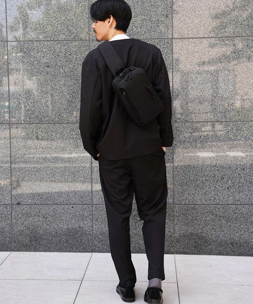 BAYBLO(ベイブロ)の「(LF)【:: fulcro 】【sling】9ポケット クロス ボディバッグ(ボディバッグ/ウエストポーチ・メンズ・ブラック・ONE SIZE)」の4枚目の写真