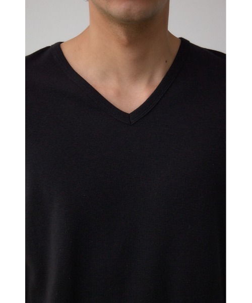 AZUL by moussy（アズールバイマウジー）の「タックフライスVネックTシャツ（Tシャツ/カットソー・メンズ・ホワイト/ブラック/杢グレー・SMALL/MEDIUM/LARGE/X-LARGE）」の19枚目の写真
