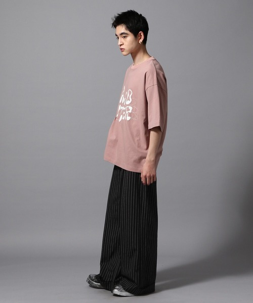 ajouter flow(アジューテフロー)の「【ajouter flow】space logo T-shirt(Tシャツ/カットソー・メンズ・ブラック/ピンク・MEDIUM/LARGE)」の5枚目の写真