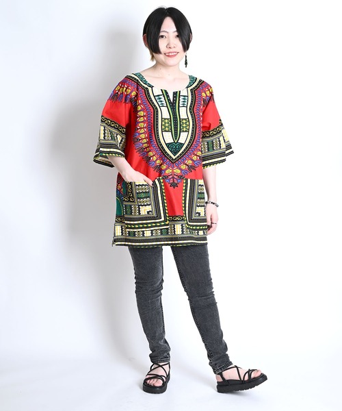 MARAI(マーライ)の「ダシキ柄半袖Tシャツ(Tシャツ/カットソー・レディース・レッド/ホワイト/ブルー/イエロー/ブラック・FREE)」の16枚目の写真