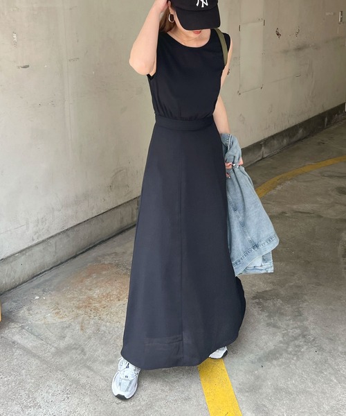 Futier land(フューティアランド)の「リゾートワンピ。夏大人バックリボンリネンワンピース(ワンピース・レディース・ブラック/ブルー/イエロー/オートミール・MEDIUM/LARGE)」の5枚目の写真
