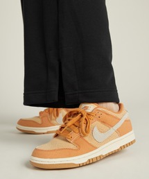 NIKE（ナイキ）の「ナイキ ダンク LOW ネクスト ネイチャー SE ウィメンズシューズ / Nike Dunk Low Next Nature SE Women's Shoes HJ5864-200 Amber Brown（スニーカー）」