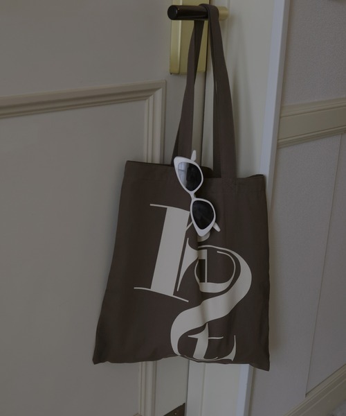 Mili affinity（ミリアフィニティー）の「配色ビッグロゴトートバッグ（トートバッグ・レディース・ピンク/ブラウン/ベージュ/ブルー・FREE）」の2枚目の写真